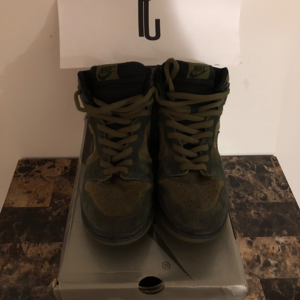 Nike SB Dunk High "Hulk" Sneakers - Picture 4 of 11